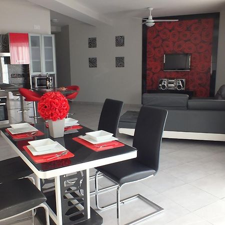 Penthouse Next To The Beach Marsaskala Exteriör bild